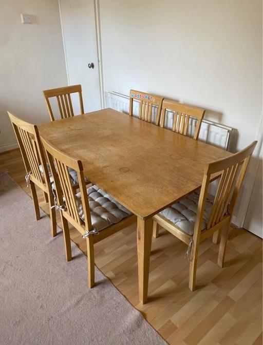 Buy & Sell Tottenham North London - Photos for Dining table (wooden) with 6 chairs
