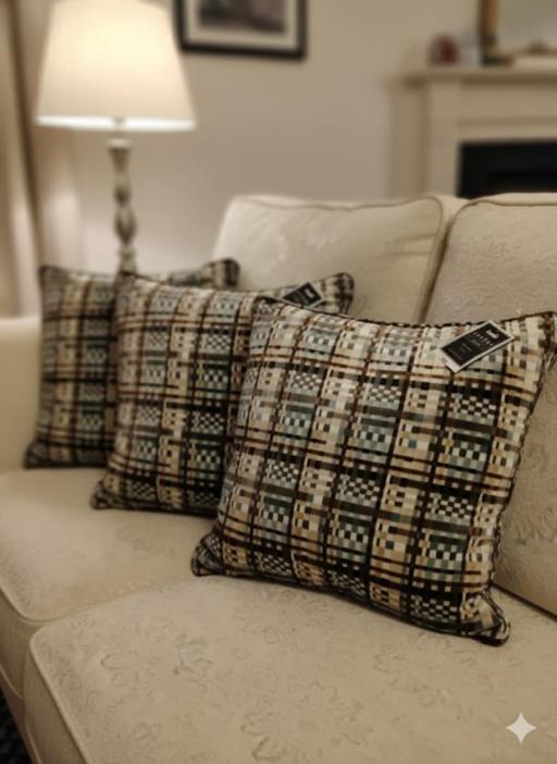 Buy & Sell Handsworth Birmingham - Photos for NEW - Set of 3 Cushions - £40