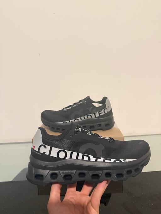 Buy & Sell East India East London - Photos for On cloud Black/Silver •UK 7.5