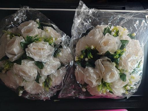 Buy & Sell Uxbridge Hillingdon - Photos for Silk Artificial Rose Bouquet 4x 40cm IVORY