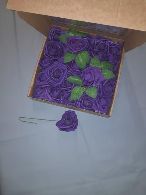 Buy & Sell Uxbridge Hillingdon - Photos for Box of Artificial stem Velvet touch Roses