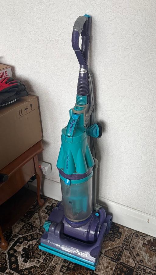 Buy & Sell Ashton-Under-Lyne Tameside - Photos for Dyson freestanding vacuum