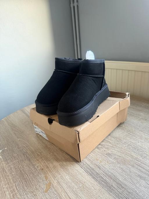 Buy & Sell Deeping Saint James South Kesteven - Photos for Black Ugg Ankle Boots Size 5