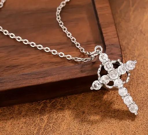 Buy & Sell Laurelvale Armagh, Banbridge and Craigavon - Photos for Silver cross crown of thorns necklace