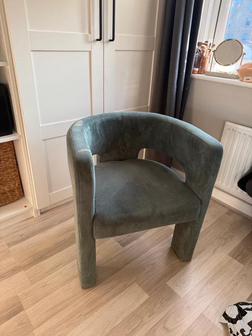 Buy & Sell Wapping East London - Photos for Chair