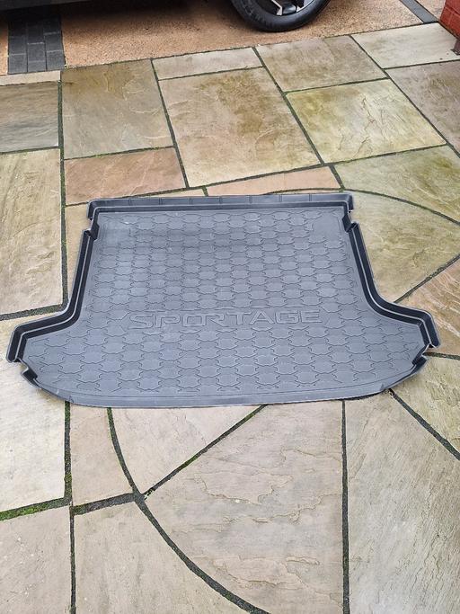 Vehicles Longley Sheffield - Photos for Kia Sportage boot liner