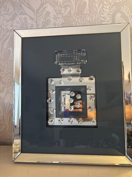 Buy & Sell The Headland Hartlepool - Photos for Light up Crystal perfume wall art