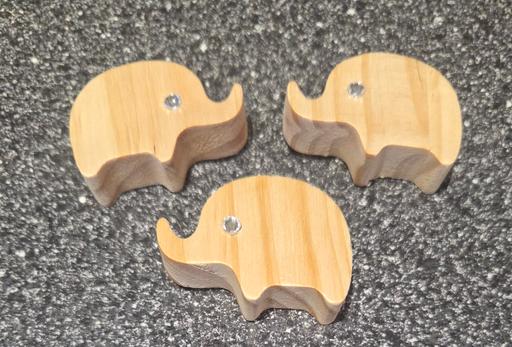 Buy & Sell Garlinge Thanet - Photos for WOOD ELEPHANT DIFFUSERS