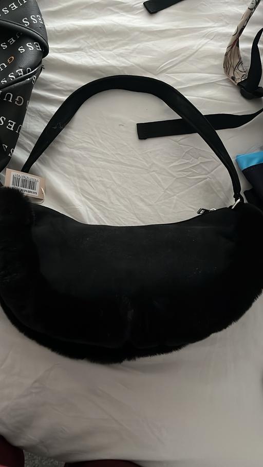 Buy & Sell Liverpool Sefton - Photos for Black bag with faux fur trim bnwt