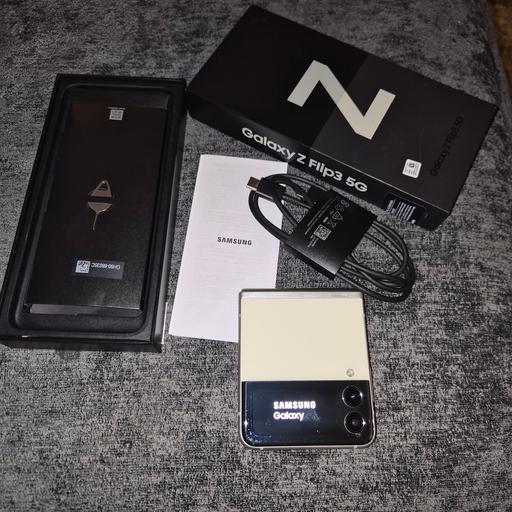 Buy & Sell Woodsetton Dudley - Photos for Samsung galaxy z3 flip phone