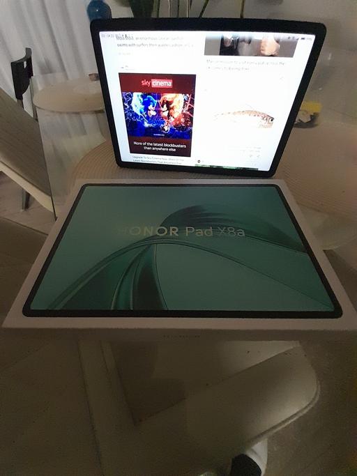 Buy & Sell Stepney East London - Photos for HONOR PAD X8a brand new +extra accessories