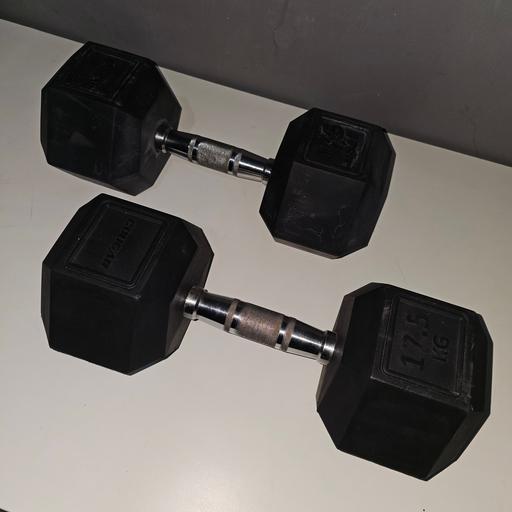Buy & Sell Selly Oak Birmingham - Photos for 2x 17.5KG DUMBELLS METAL RUBBER HEX