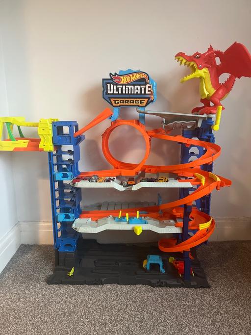 Buy & Sell Liverpool Sefton - Photos for Hot wheels ultimate garage