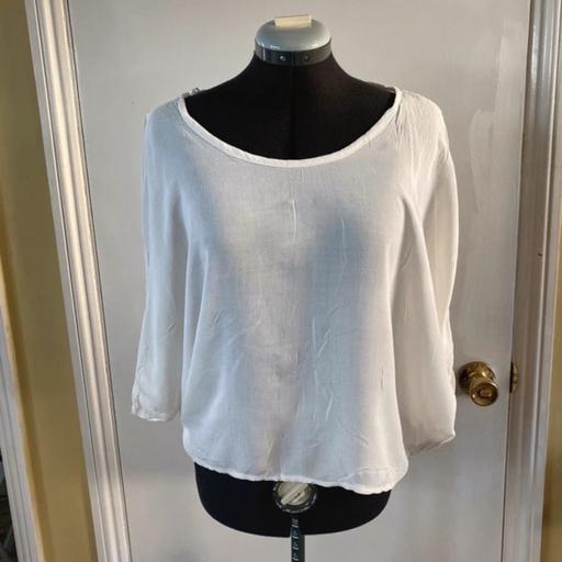Buy & Sell Croydon Croydon - Photos for Open arms blouse