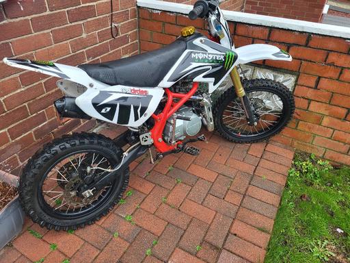 Vehicles Pallion Trading Estate Sunderland - Photos for 125 pit bike