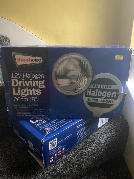 Vehicles Wednesbury Sandwell - Photos for 12v Halogen driving lights.