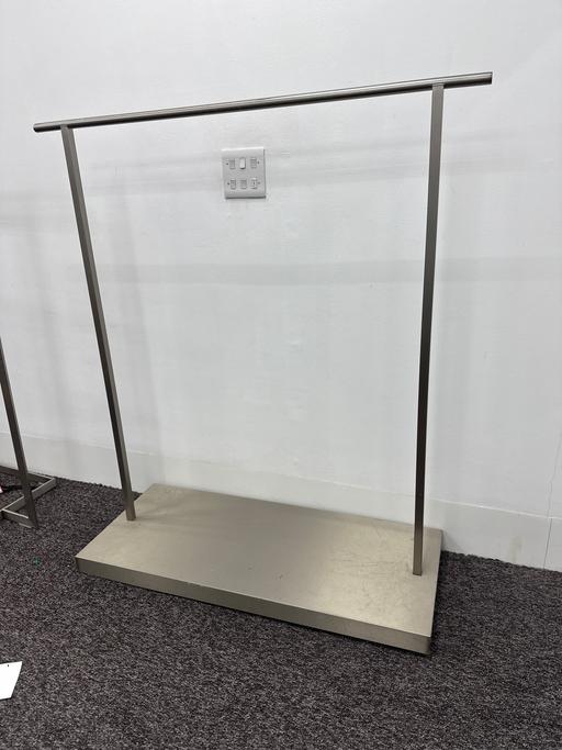 Buy & Sell Cross Green Leeds - Photos for Shop display rail metal colour silver