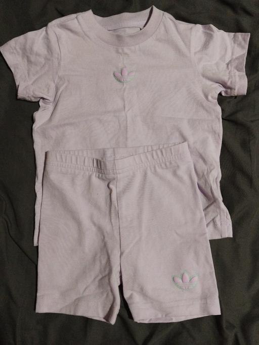 Buy & Sell Southwark Central London - Photos for 9-12 months Adidas t-shirt and cycling short