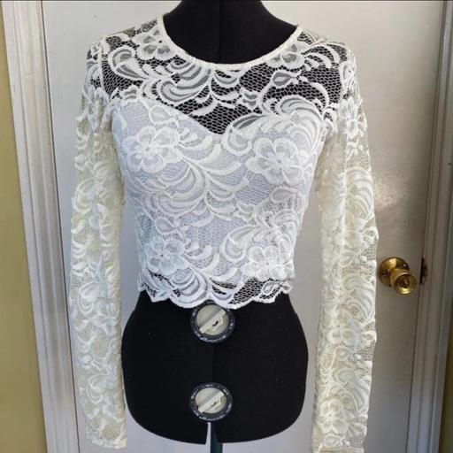 Buy & Sell Thornton Heath Croydon - Photos for Boohoo Lacey crop top