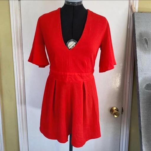 Buy & Sell Croydon Croydon - Photos for Red v neck playsuit