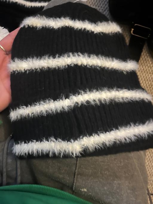 Buy & Sell Wednesfield Wolverhampton - Photos for New ladies hats 1£ each