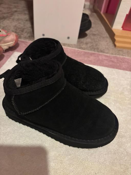 Buy & Sell Castle Green East London - Photos for Jack jones Uggs