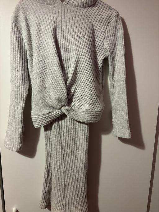 Buy & Sell Castle Green East London - Photos for Cute grey outfit set