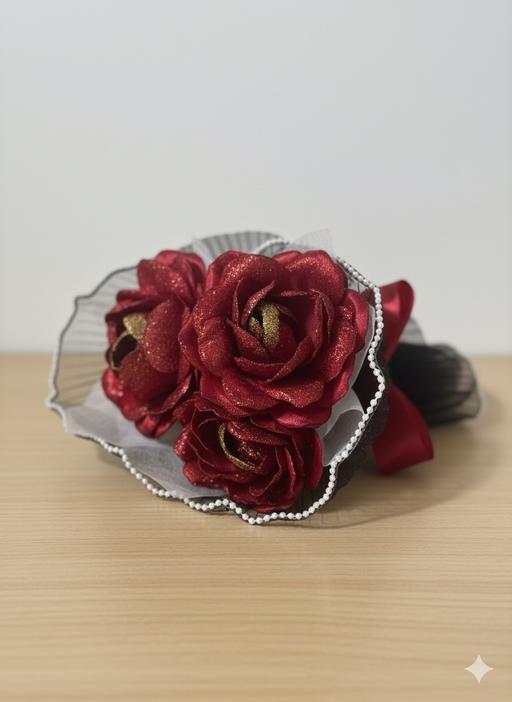 Buy & Sell Nelson Pendle - Photos for Red roses bouquet