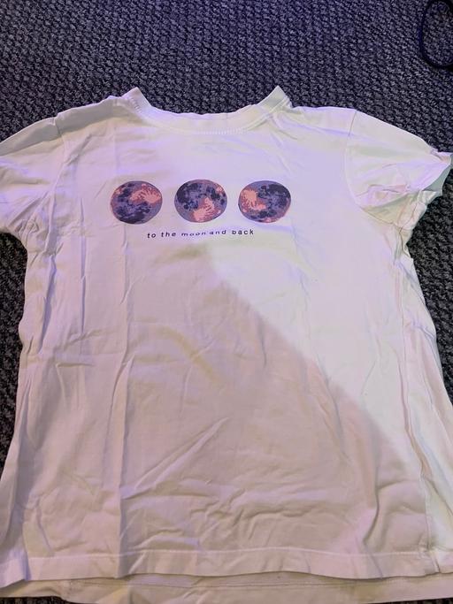 Buy & Sell The Avenues Hull - Photos for White tshirt with moons
