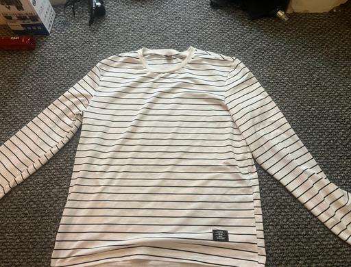 Buy & Sell The Avenues Hull - Photos for Men’s long sleeve top