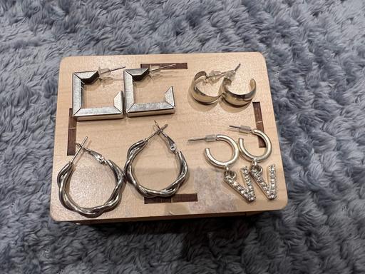 Buy & Sell The Avenues Hull - Photos for Silver earrings