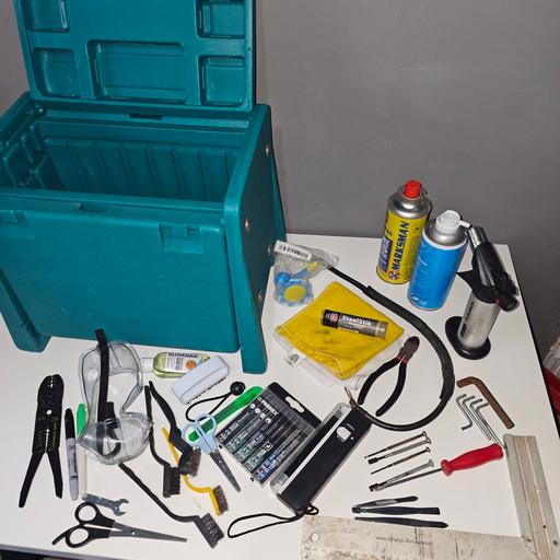 Buy & Sell Selly Oak Birmingham - Photos for STOOL TOOLBOX BENCH WITH TOOLS & BITS BUNDLE