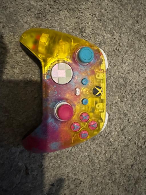 Buy & Sell Kensington South West London - Photos for X box controller forza edition