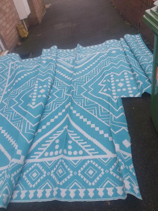 Buy & Sell Pensnett Dudley - Photos for Approx 10ft x 10ft ,Colourful Matting, Offcut