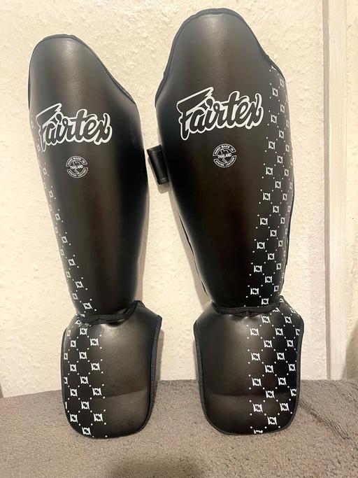 Buy & Sell Arc Oxford Oxford - Photos for Fairtex SP5 Shin Guards - Size Small - Unused