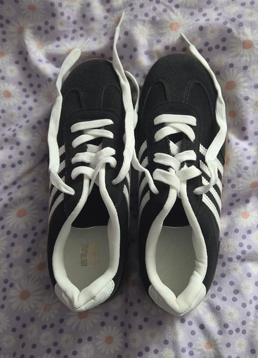 Buy & Sell Ickenham Saint Hillingdon - Photos for trainers