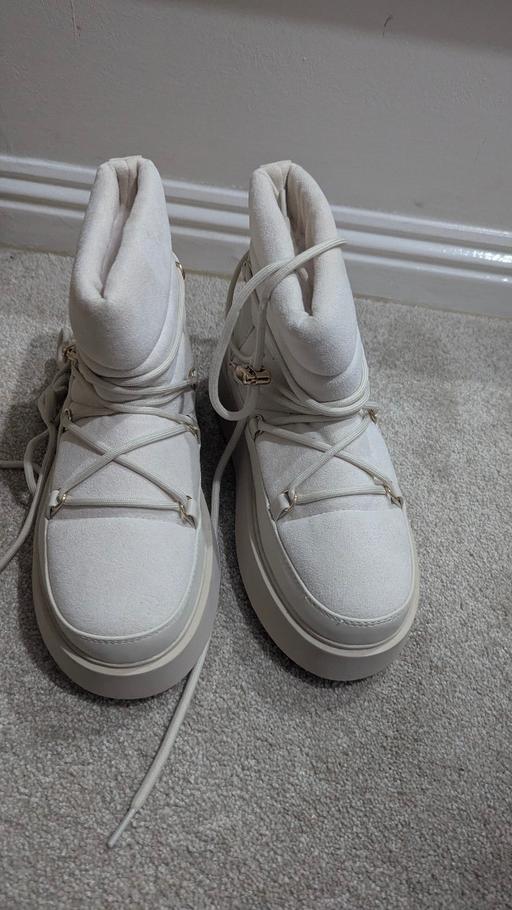 Buy & Sell Wapping East London - Photos for snow boots