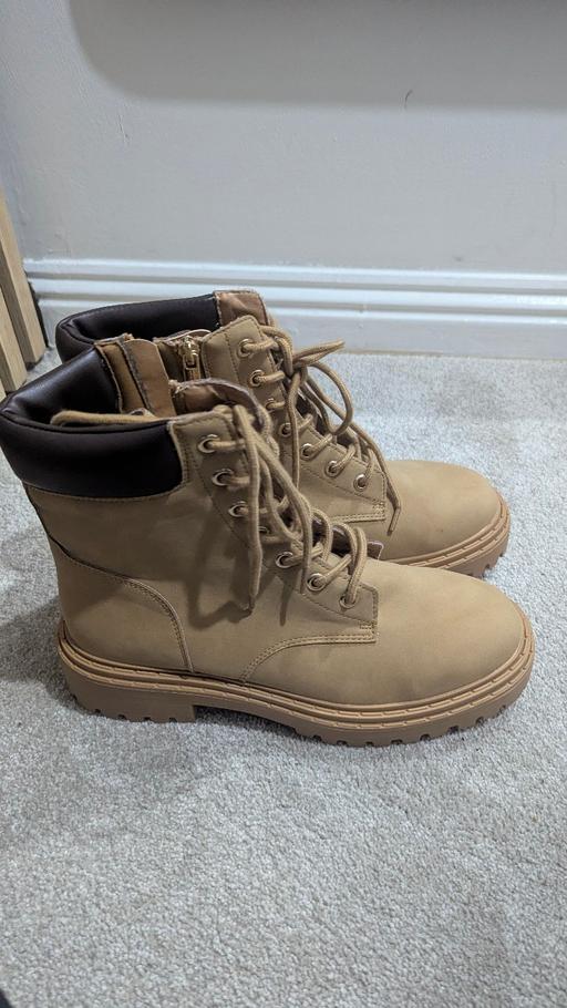 Buy & Sell Isleworth Hounslow - Photos for boots, brown, new