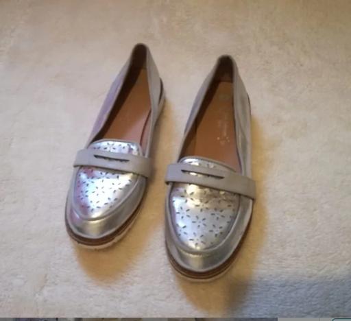 Buy & Sell Cwmystwyth Ceredigion - Wales - Photos for Girls Sliver Slip ON Shoe