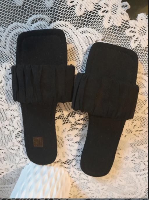 Buy & Sell Ffair Rhos Ceredigion - Wales - Photos for Rushed Black Slippers