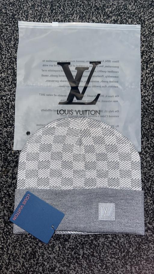 Buy & Sell Wigan Town Centre Wigan - Photos for LV Beanie (Grey)