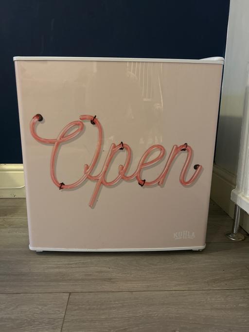 Buy & Sell Waltham Cross Broxbourne - Photos for KUHLA PINK WHITE MINI FRIDGE 45litre