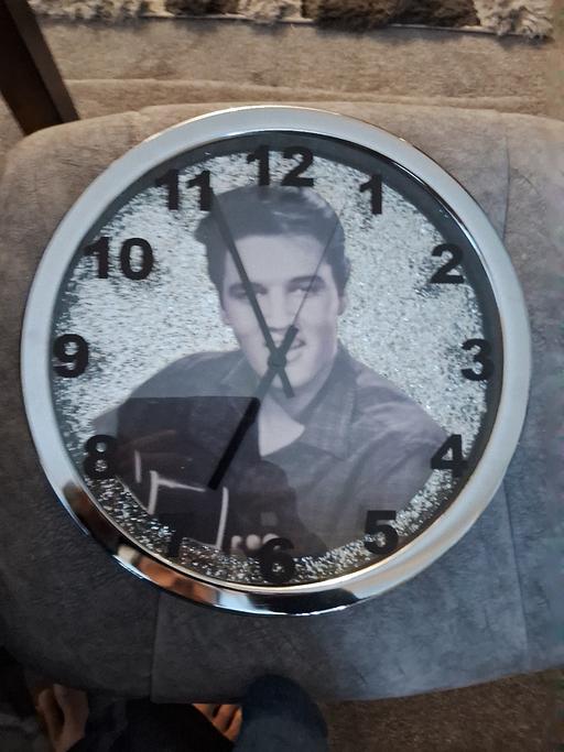 Buy & Sell Bloxwich Walsall - Photos for ELVIS PRESLEY WALL / BEDROOM CLOCK