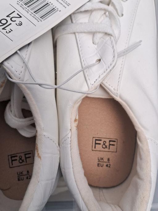 Buy & Sell Bloxwich Walsall - Photos for GIRLS TRAINERS