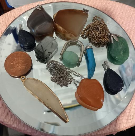 Buy & Sell Thatto Heath Saint Helens - Photos for 10 semi precious stone pendants lot 2