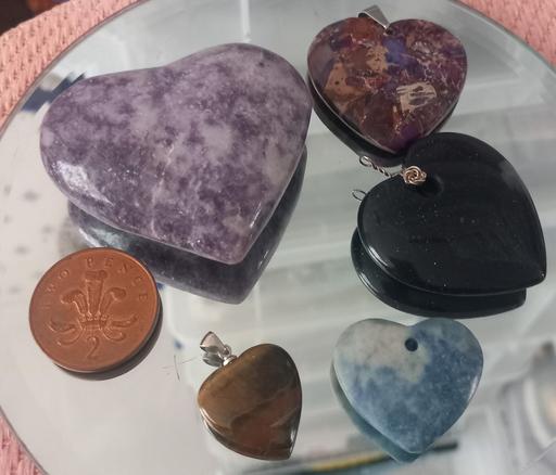 Buy & Sell Thatto Heath Saint Helens - Photos for semi precious heart pendants & paperweight