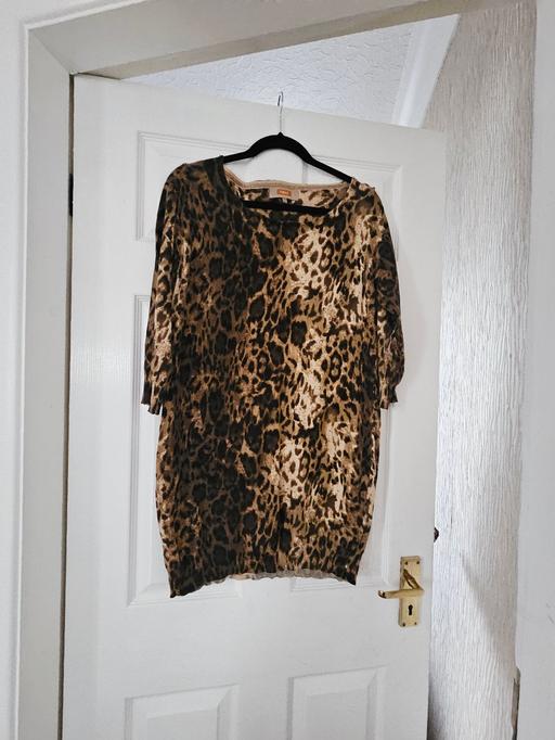 Buy & Sell Newton Doncaster - Photos for Next longer length jumper, size 16.