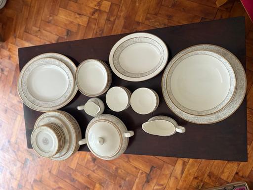 Buy & Sell Thornton Heath Croydon - Photos for Royal Doulton Naples pattern dinner set