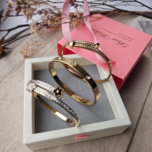 Buy & Sell Everton Liverpool - Photos for 3 pcs 18k gold plated bangles