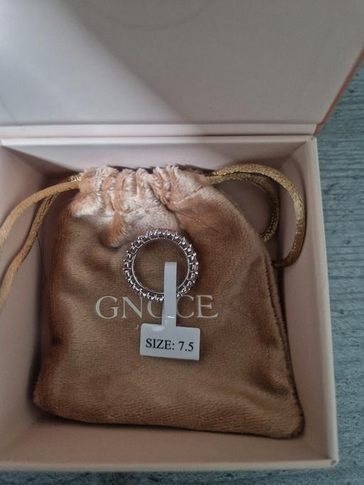 Buy & Sell Aston Birmingham - Photos for Oval Cut Ring Morganite Eternity Band